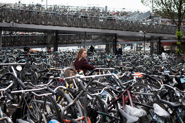 amsterdam1-articleLarge
